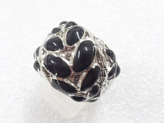 JAPANESE KIMONO / ANTIQUE RING (SIZE 18.5)